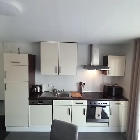 Appartement Sur Jardin Verdoyant Bertrix Exterior foto