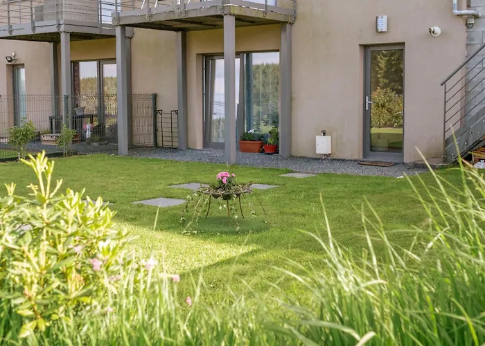 Appartement Sur Jardin Verdoyant